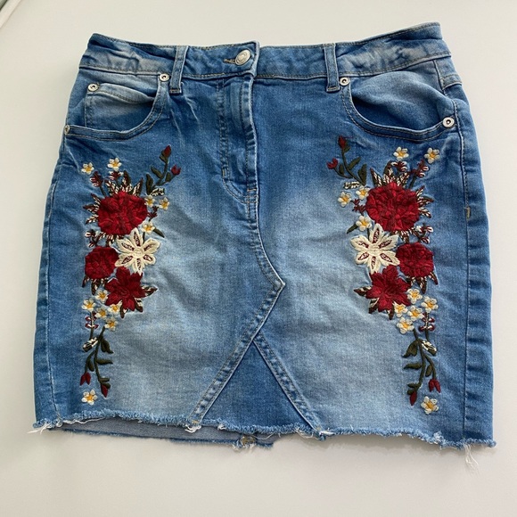 Parisian Floral Embroidered Denim Skirt - Picture 2 of 8